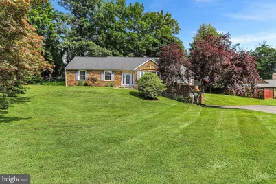 10 Bryn Mawr Avenue, Newtown Square, PA 19073 - Photo 1