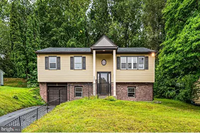 333 Golf Hills Road, Havertown, PA 19083 - Photo 1