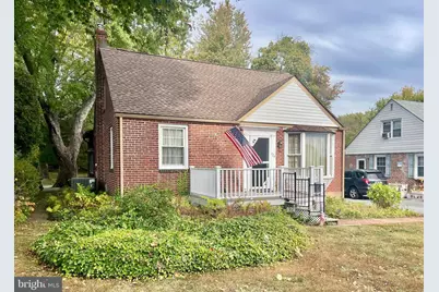 924 Edgewood Avenue, Folsom, PA 19033 - Photo 1