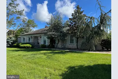 204 Moss Spring Avenue, Greencastle, PA 17225 - Photo 1