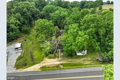 1065 Furnace Hills Pike, Lititz, PA 17543 - Photo 1