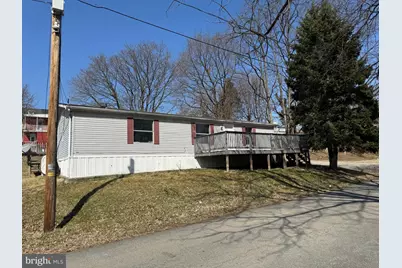 555 Avenue N, Columbia, PA 17512 - Photo 1