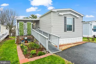 10 Penn Court Drive, Mount Joy, PA 17552 - Photo 1