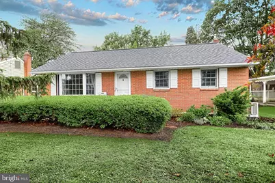 440 N Mount Joy Street, Elizabethtown, PA 17022 - Photo 1