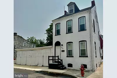 509 E Strawberry Street, Lancaster, PA 17602 - Photo 1