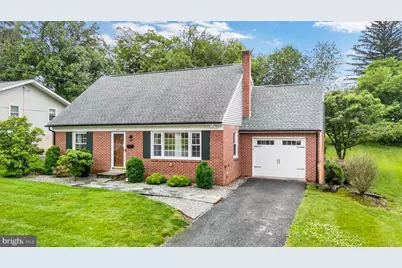 310 E Charlotte Street, Millersville, PA 17551 - Photo 1