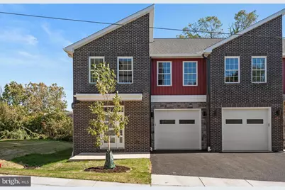 425 Hillside Ave, Lancaster, PA 17603 - Photo 1