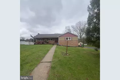 1320 Little Lehigh Dr S, Emmaus, PA 18049 - Photo 1