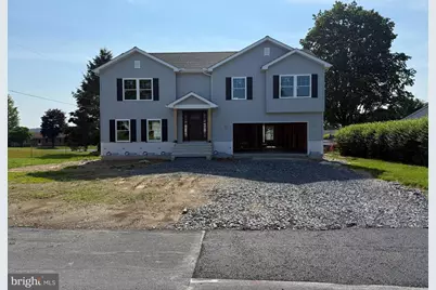5743 Crescent Drive, Schnecksville, PA 18078 - Photo 1