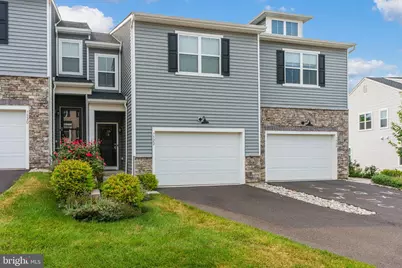 7522 Clayton Avenue, Coopersburg, PA 18036 - Photo 1