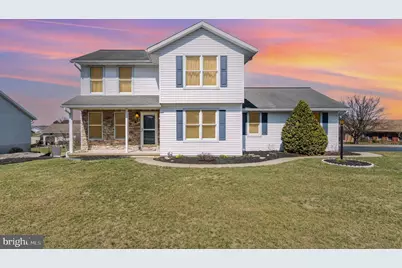 637 Rockledge Drive, Lebanon, PA 17042 - Photo 1