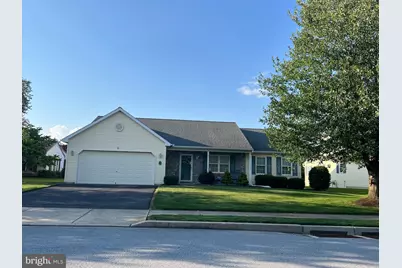 17 Greenbriar Drive, Myerstown, PA 17067 - Photo 1