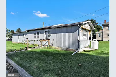 101 W Center Avenue, Myerstown, PA 17067 - Photo 1