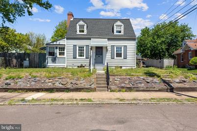 221 Diamond Street, Pottstown, PA 19464 - Photo 1