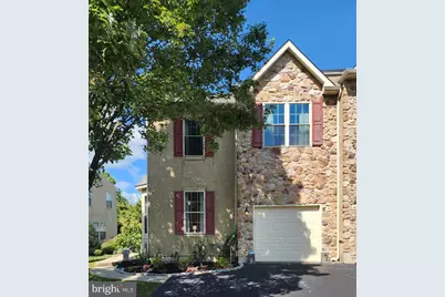 38 Chadwick Circle, Norristown, PA 19403 - Photo 1