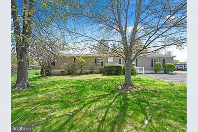 872 N Pleasantview Road, Pottstown, PA 19464 - Photo 1