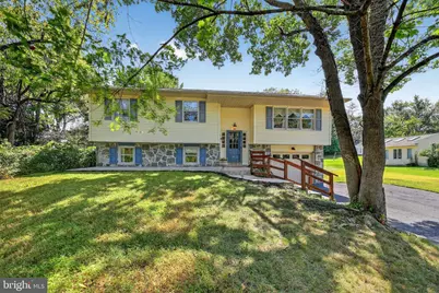 68 Oaklyn Avenue, Norristown, PA 19403 - Photo 1