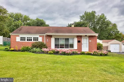 22 Laurel Lane, Plymouth Meeting, PA 19462 - Photo 1