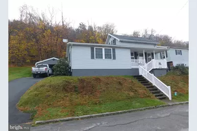 634 Highland Avenue, Burnham, PA 17009 - Photo 1