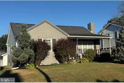 17 Edgewood Place, Lewistown, PA 17044 - Photo 1