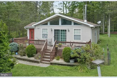 1026 Seven Nations Drive, Tobyhanna, PA 18466 - Photo 1