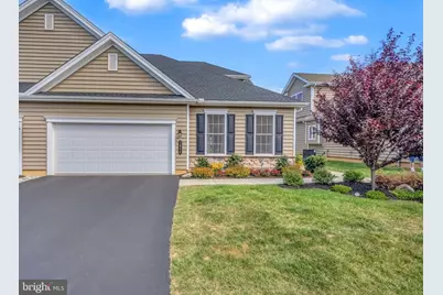 3886 Victors Way, Easton, PA 18045 - Photo 1