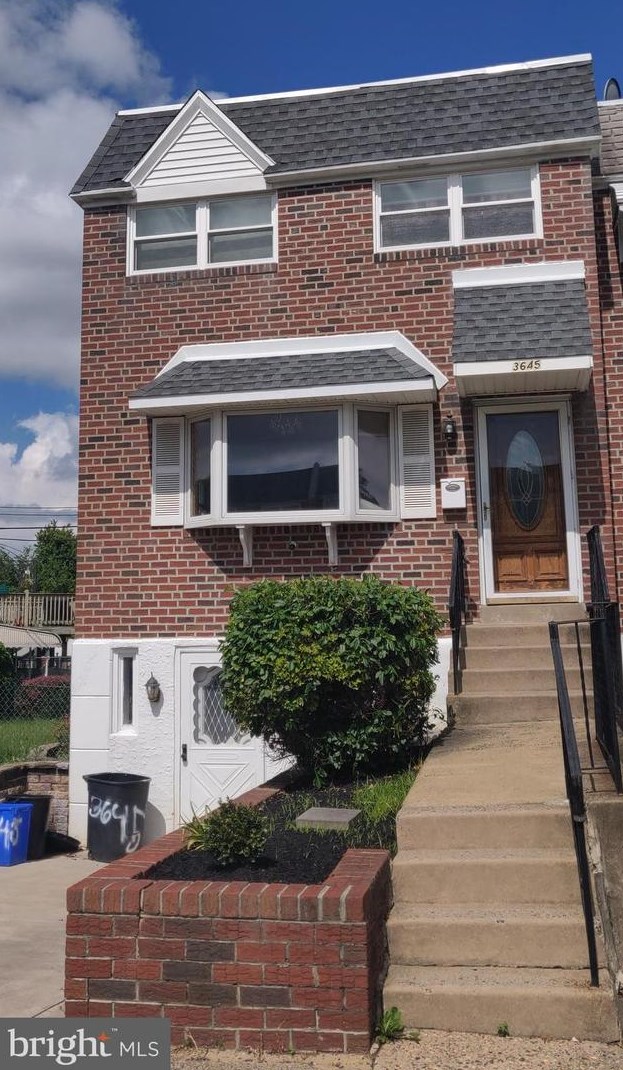 3645 Friar Rd, Philadelphia, PA 19154-2009