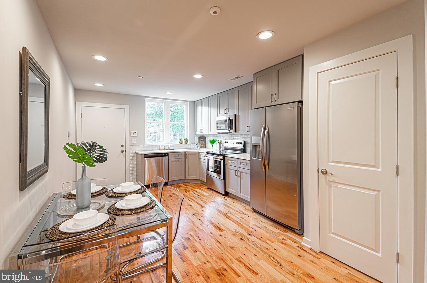 2535 Annin St, Philadelphia PA  19146-3924 exterior