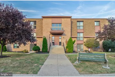 49304 Delaire Landing Road #304, Philadelphia, PA 19114 - Photo 1