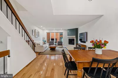 102 Lombard Street, Philadelphia, PA 19147 - Photo 1