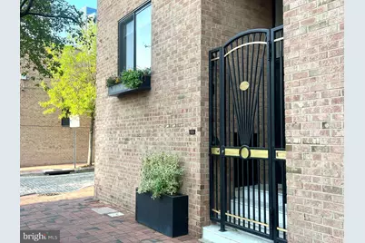 325 S 2nd Street, Philadelphia, PA 19106 - Photo 1
