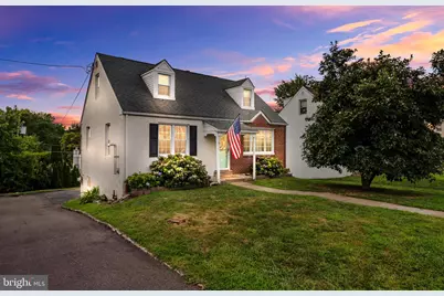 511 Smithfield Avenue, Philadelphia, PA 19116 - Photo 1