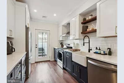 537 Watkins Street, Philadelphia, PA 19148 - Photo 1