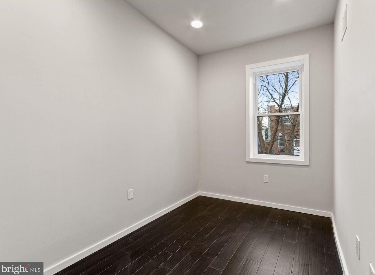 1939 Laveer St, Philadelphia PA 19141-1403 exterior