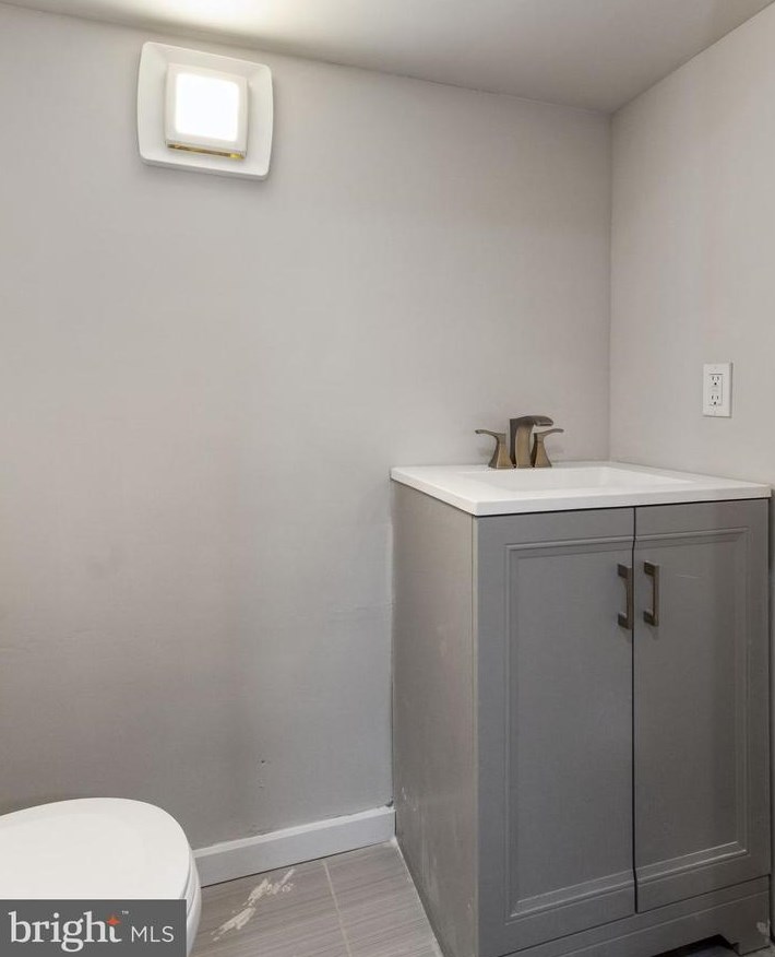 1939 Laveer St, Philadelphia PA 19141-1403 exterior