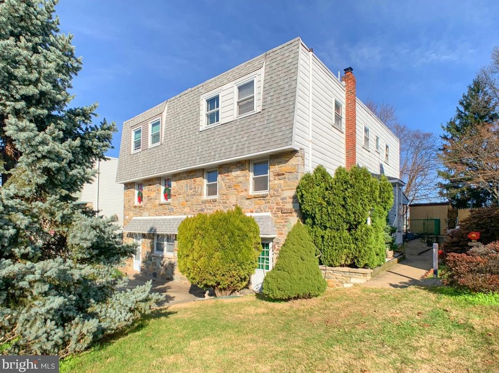 3855 Ronnald Dr, Philadelphia, PA 19154-3507