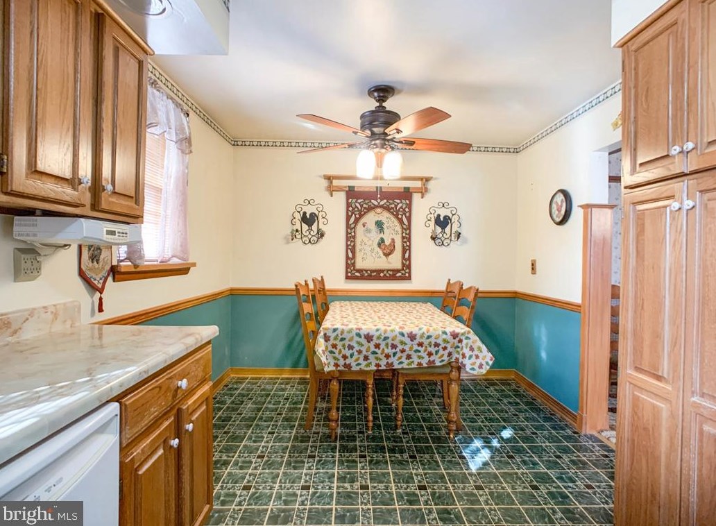 3855 Ronnald Dr, Philadelphia PA  19154-3507 exterior