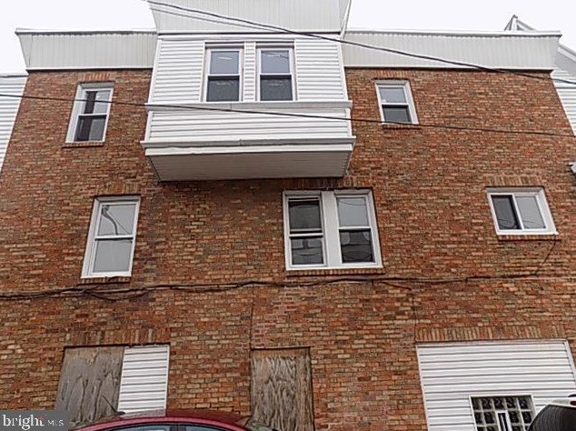 5951 Kemble Ave, Philadelphia PA 19138-2924 exterior