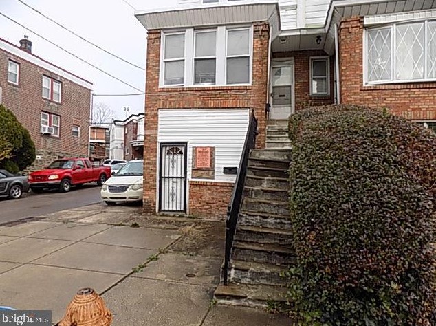 5951 Kemble Ave, Philadelphia, PA 19138-2923