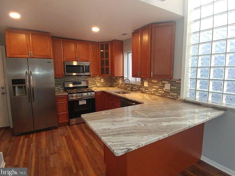2036 Wallace St #2 Front, Philadelphia, PA 19130