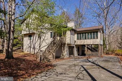 367 Saunders Drive, Bushkill, PA 18324 - Photo 1