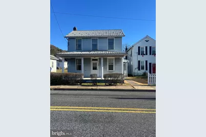 318 E Railroad Avenue, New Ringgold, PA 17960 - Photo 1