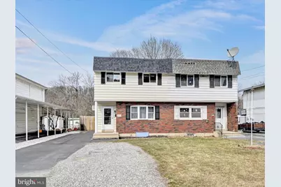 201 E Bacon Street, Pottsville, PA 17901 - Photo 1