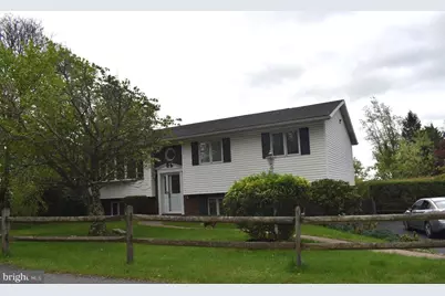 324 California Avenue, Shenandoah, PA 17976 - Photo 1