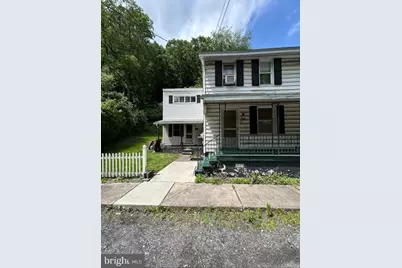 523 W Mahanoy Avenue, Girardville, PA 17935 - Photo 1