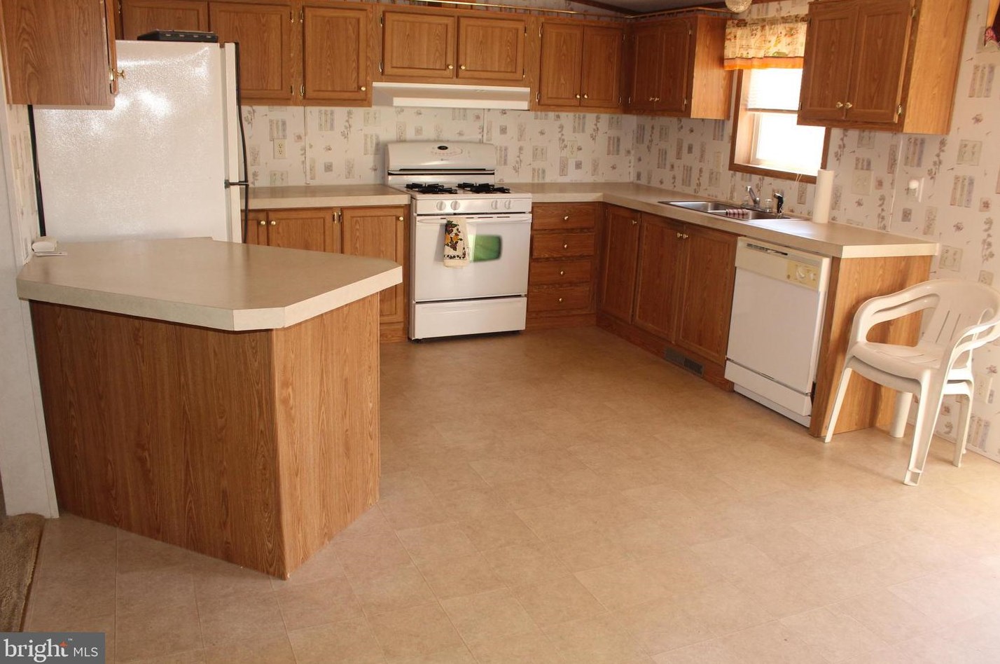 2410 New Park Rd, New Park, PA 17352