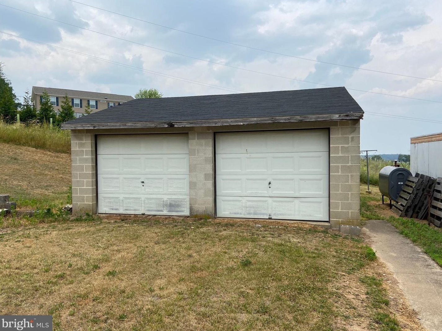 3069 Melvin Ln, Hametown, PA 17327