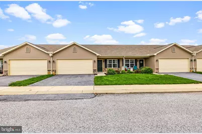 141 Palomino Way #223, Red Lion, PA 17356 - Photo 1