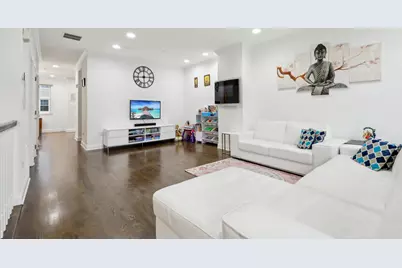 286 Roslyn Ct #286, West New York, NJ 07093 - Photo 1