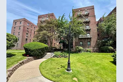 2337 Hudson Terrace #B10, Fort Lee, NJ 07024 - Photo 1